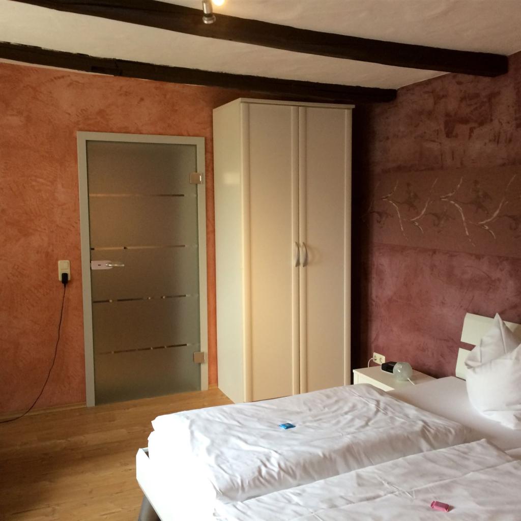 Schlafzimmer (5)